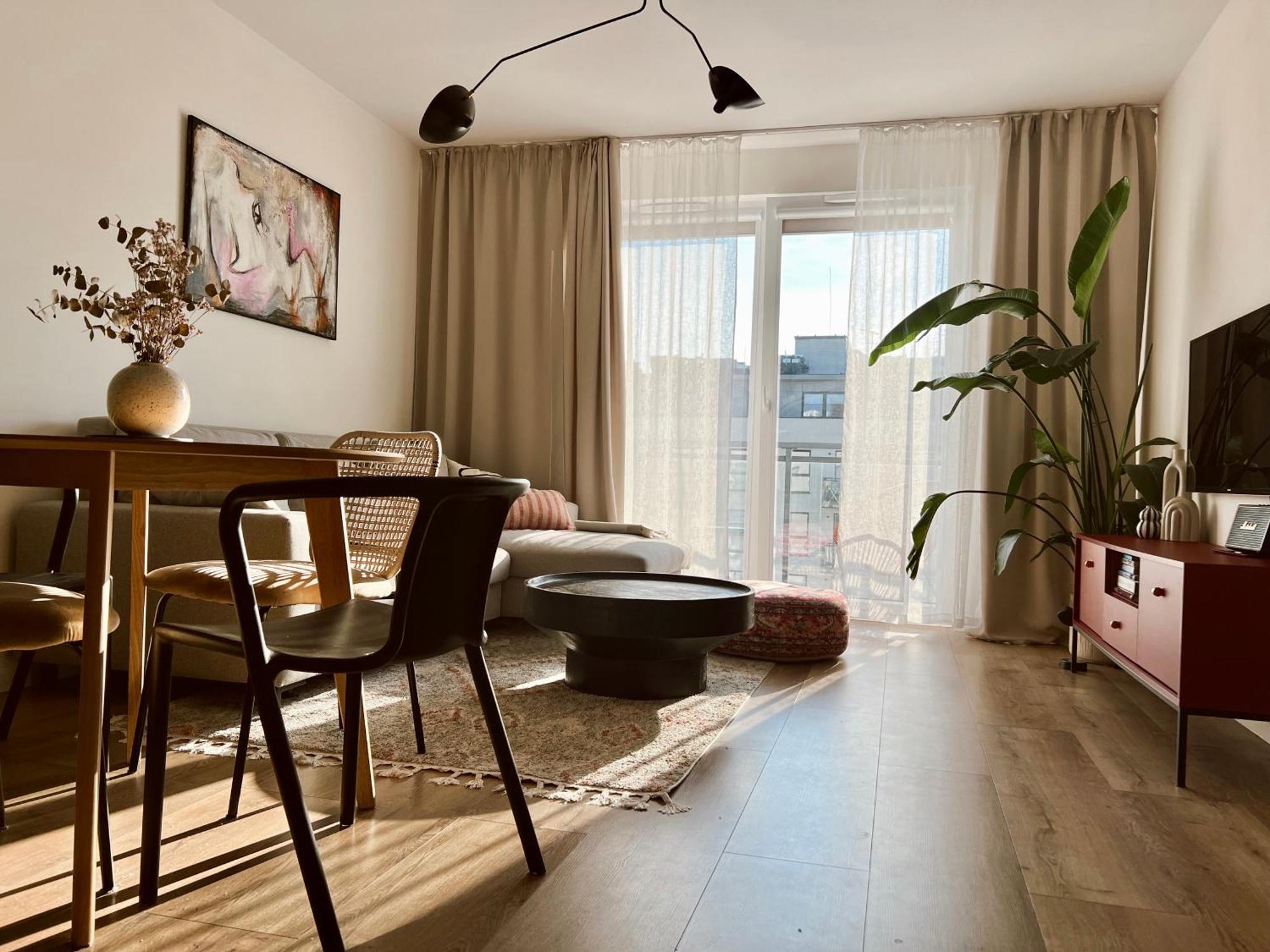 Art House Apartment *